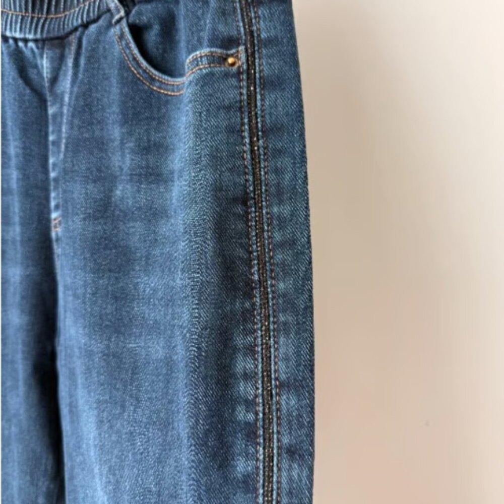 Blue-Grey Wide-Legged Straight Jeans – Rare Elastic Waist for Ultimate Comfort - Picture 3 of 9